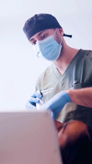 Retour en images sur l’un de nos derniers shootings réalisé pour le @doctor.arnaud 🎥🎬 

Merci encore pour votre confiance ! 🙂